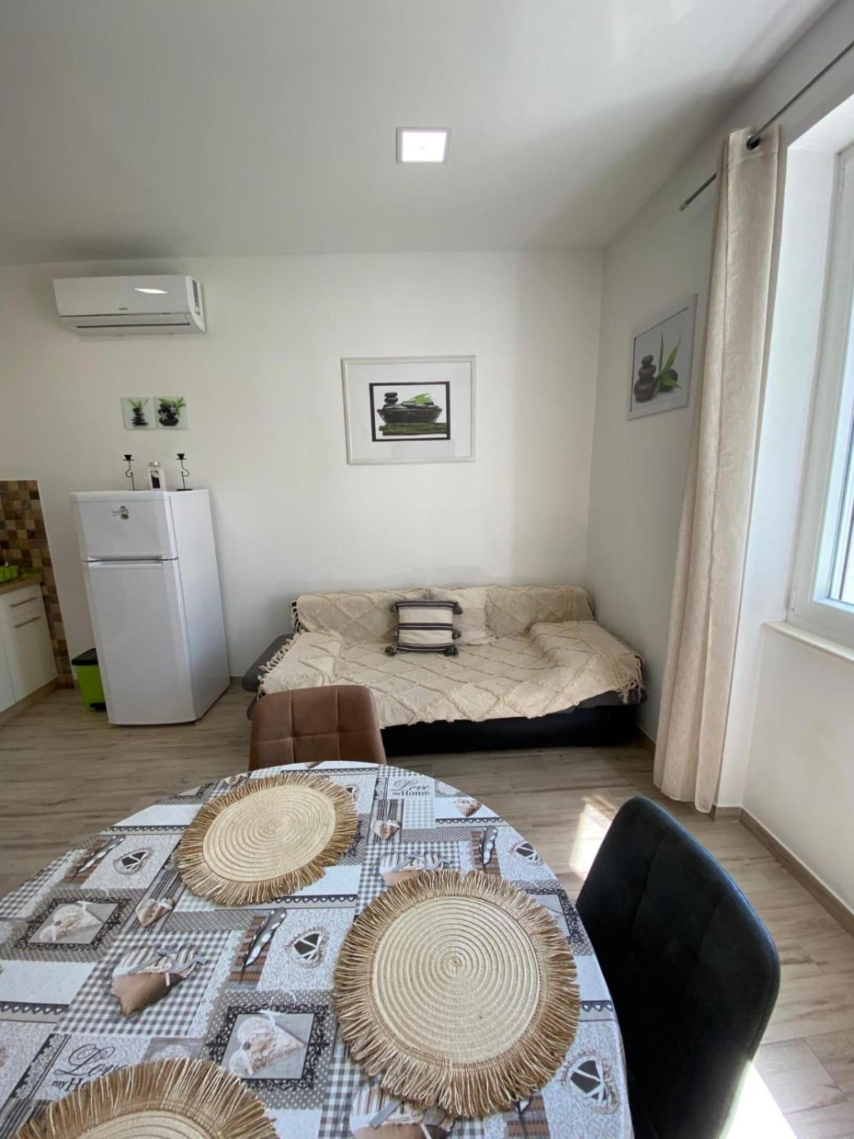 Apartments Sevilja Split Exterior photo