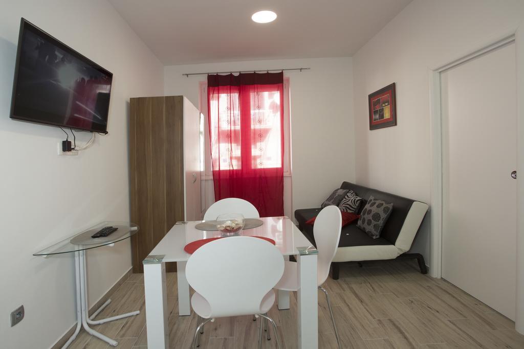 Apartments Sevilja Split Exterior photo