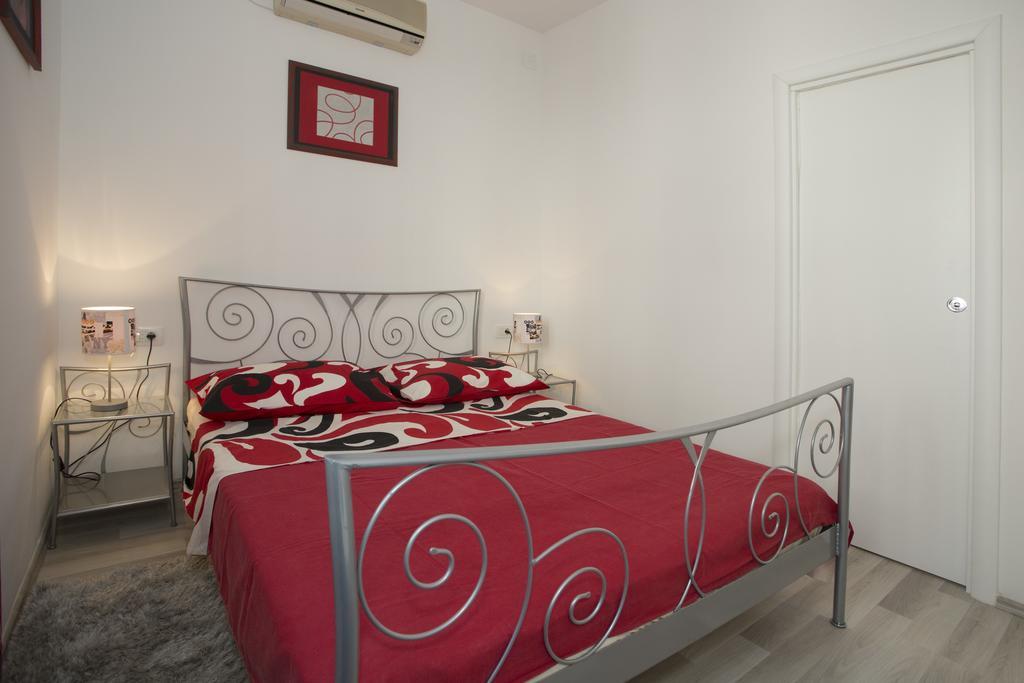 Apartments Sevilja Split Exterior photo