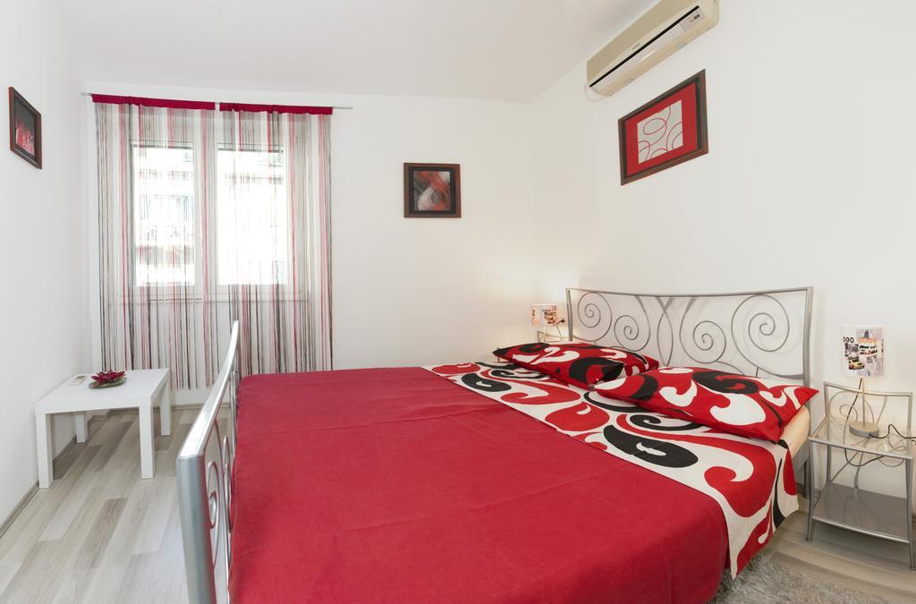 Apartments Sevilja Split Exterior photo